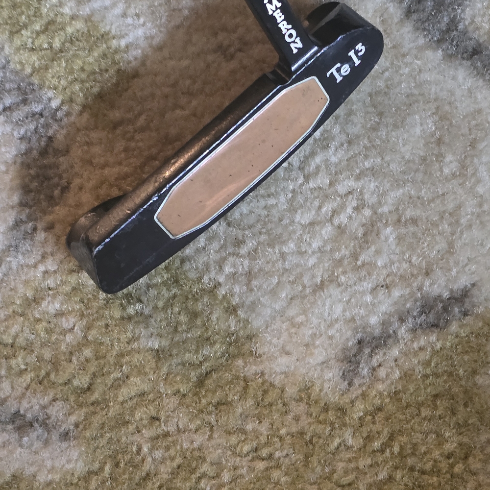 Titleist Black and Beige Mallet Putter Head